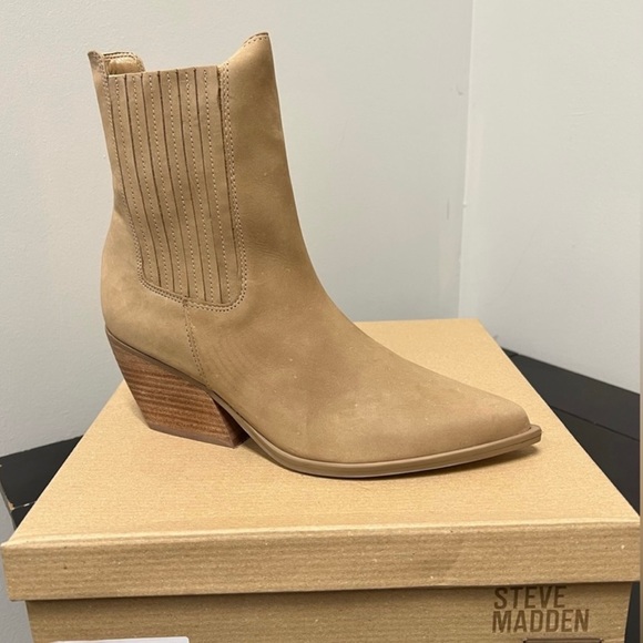 Steve Madden Genuine Leather Point Toe Western Cowboy Heeled Ankle Boot Booties - Picture 11 of 17